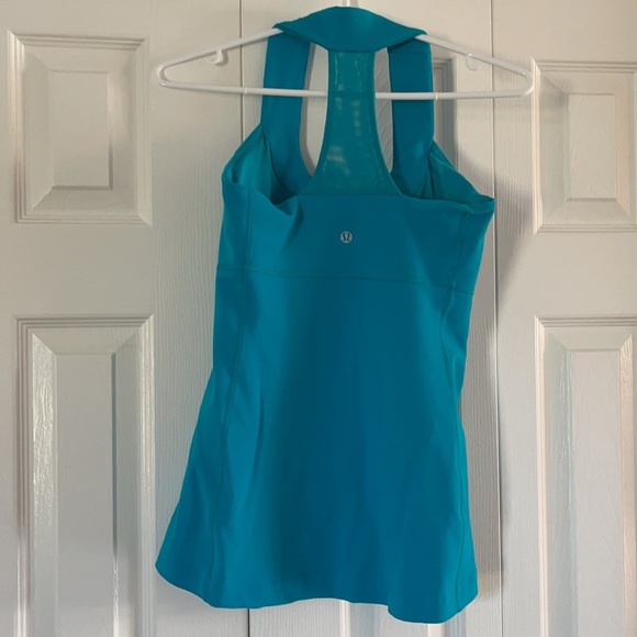 Lululemon tank top 🥰🥰 - Picture 2 of 4
